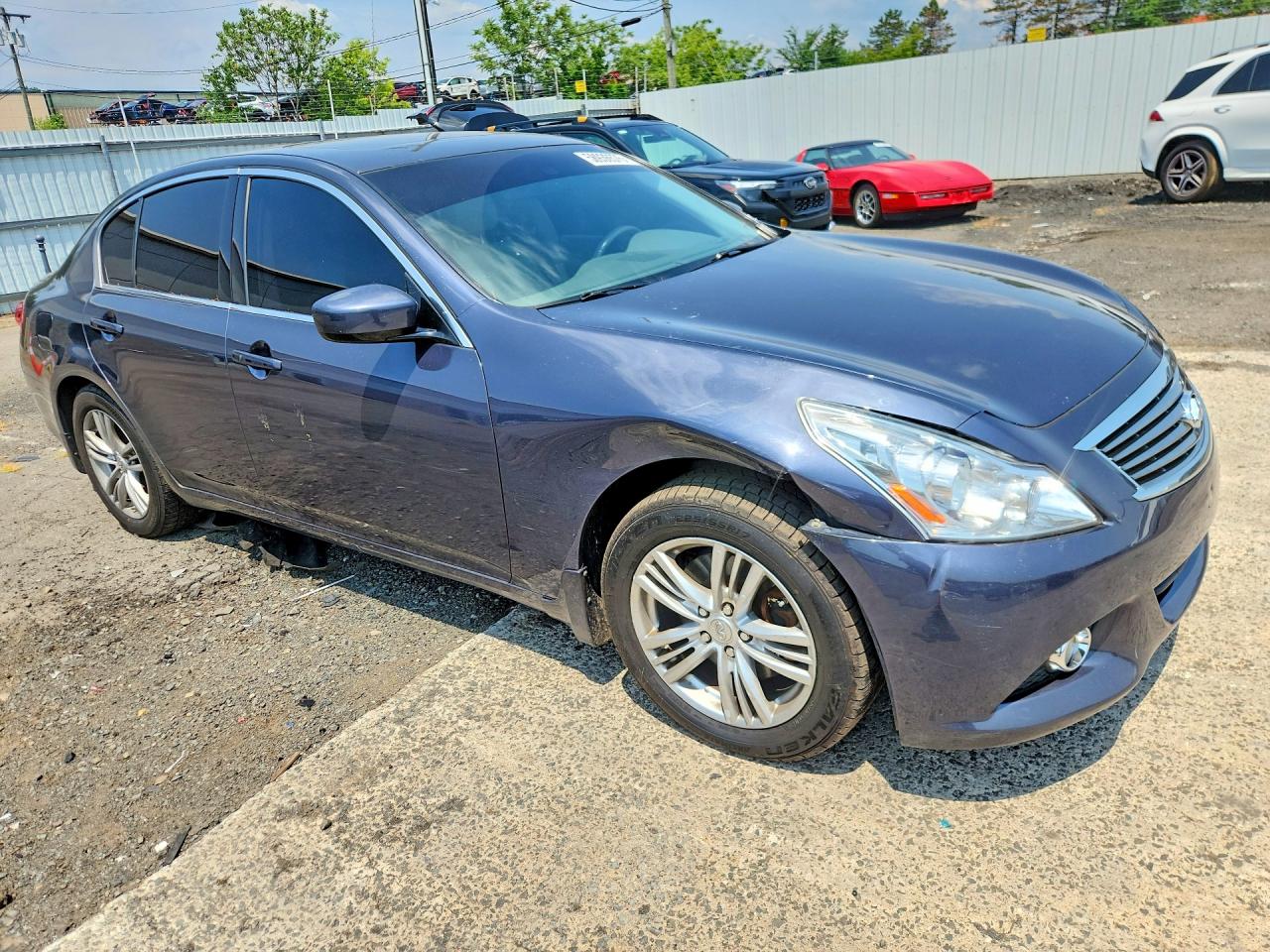 2011 INFINITI G37