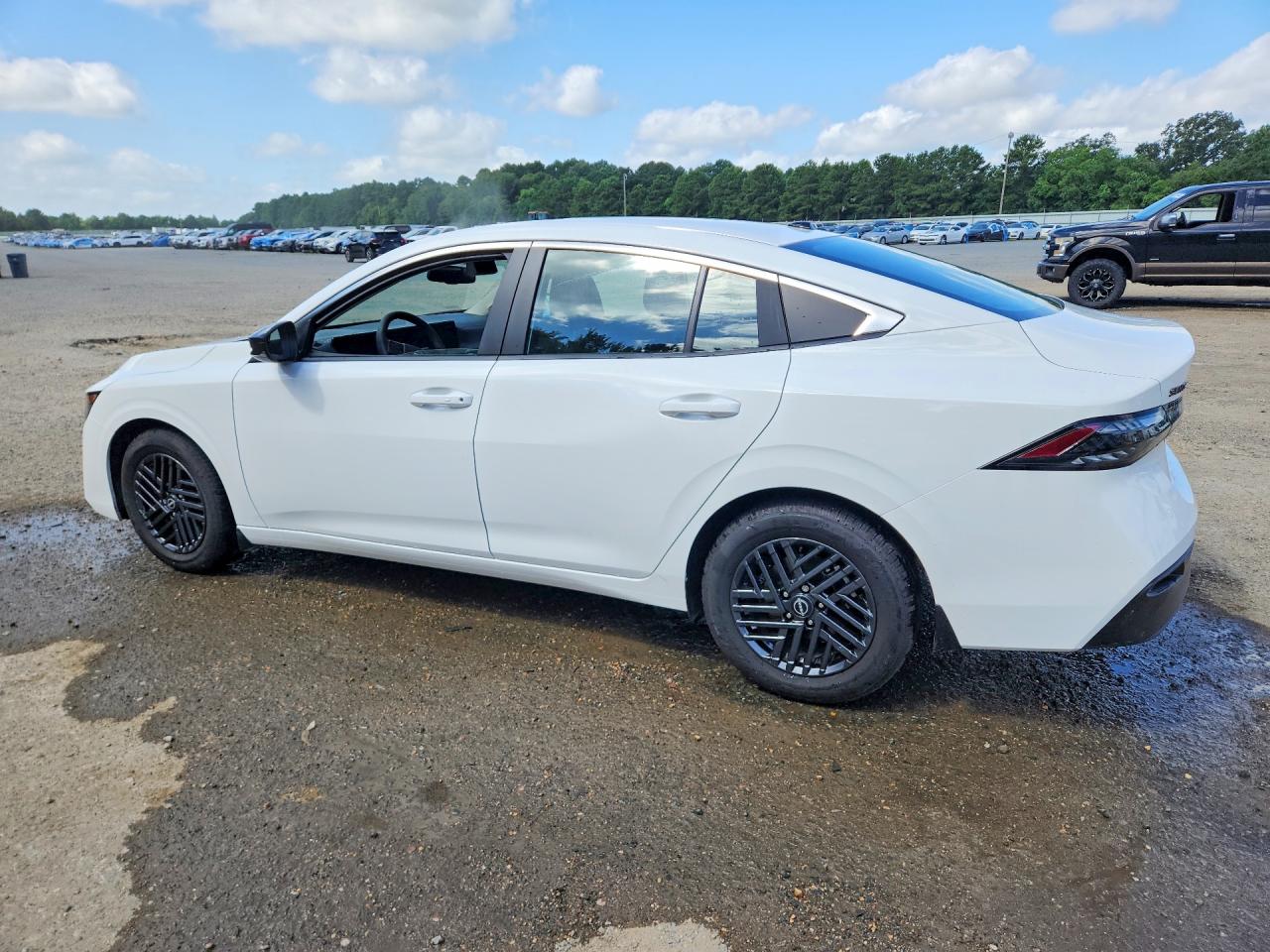 2026 NISSAN SENTRA