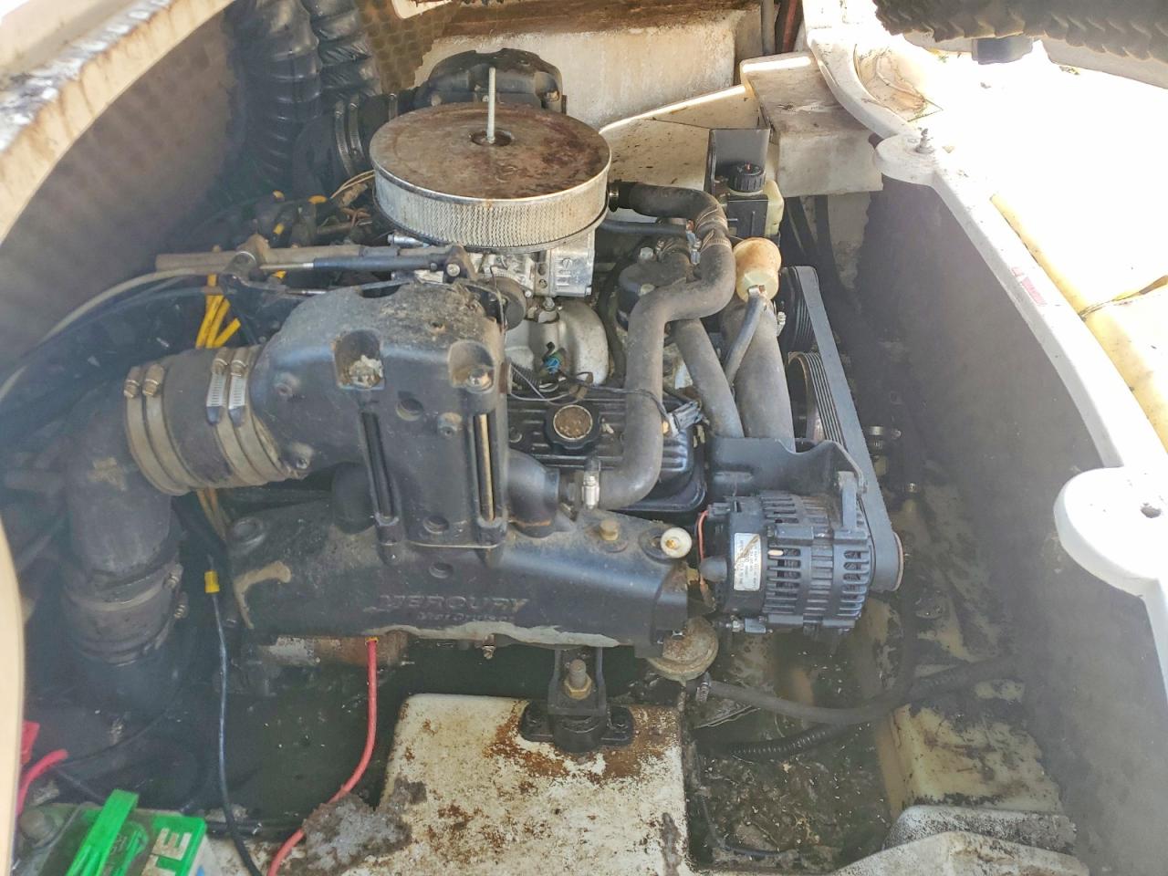 2010 TAHOE Boat