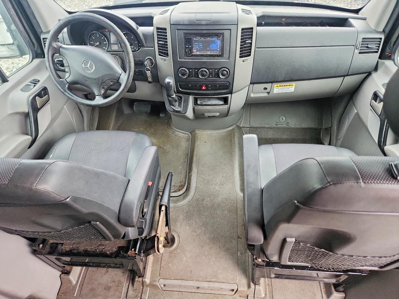 2010 MERCEDES-BENZ SPRINTER