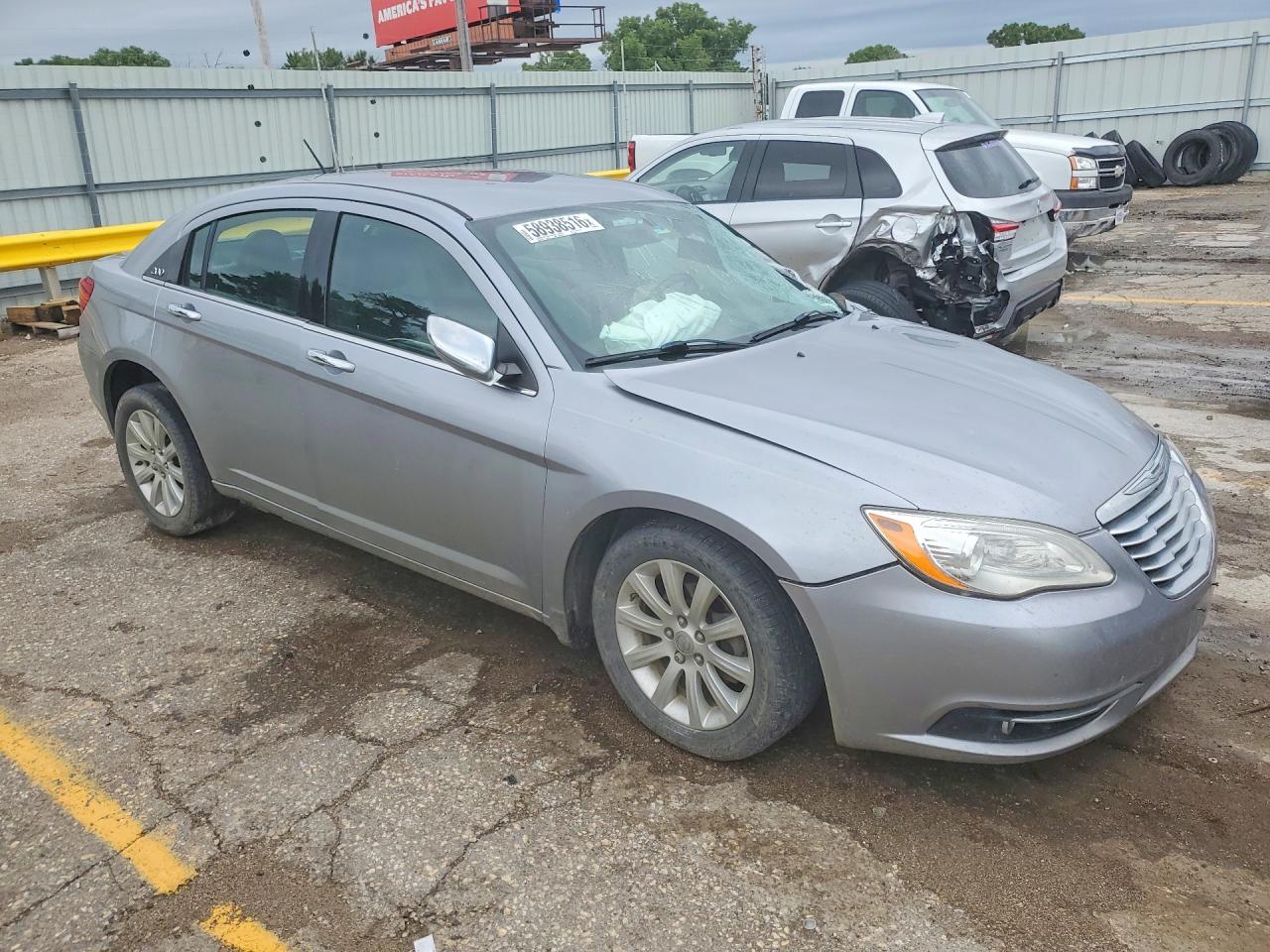 2014 CHRYSLER 200