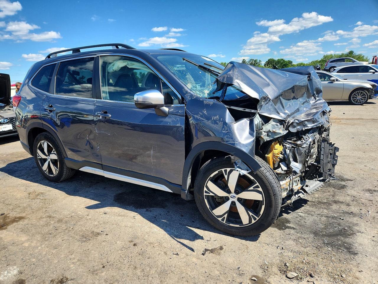 2021 SUBARU FORESTER