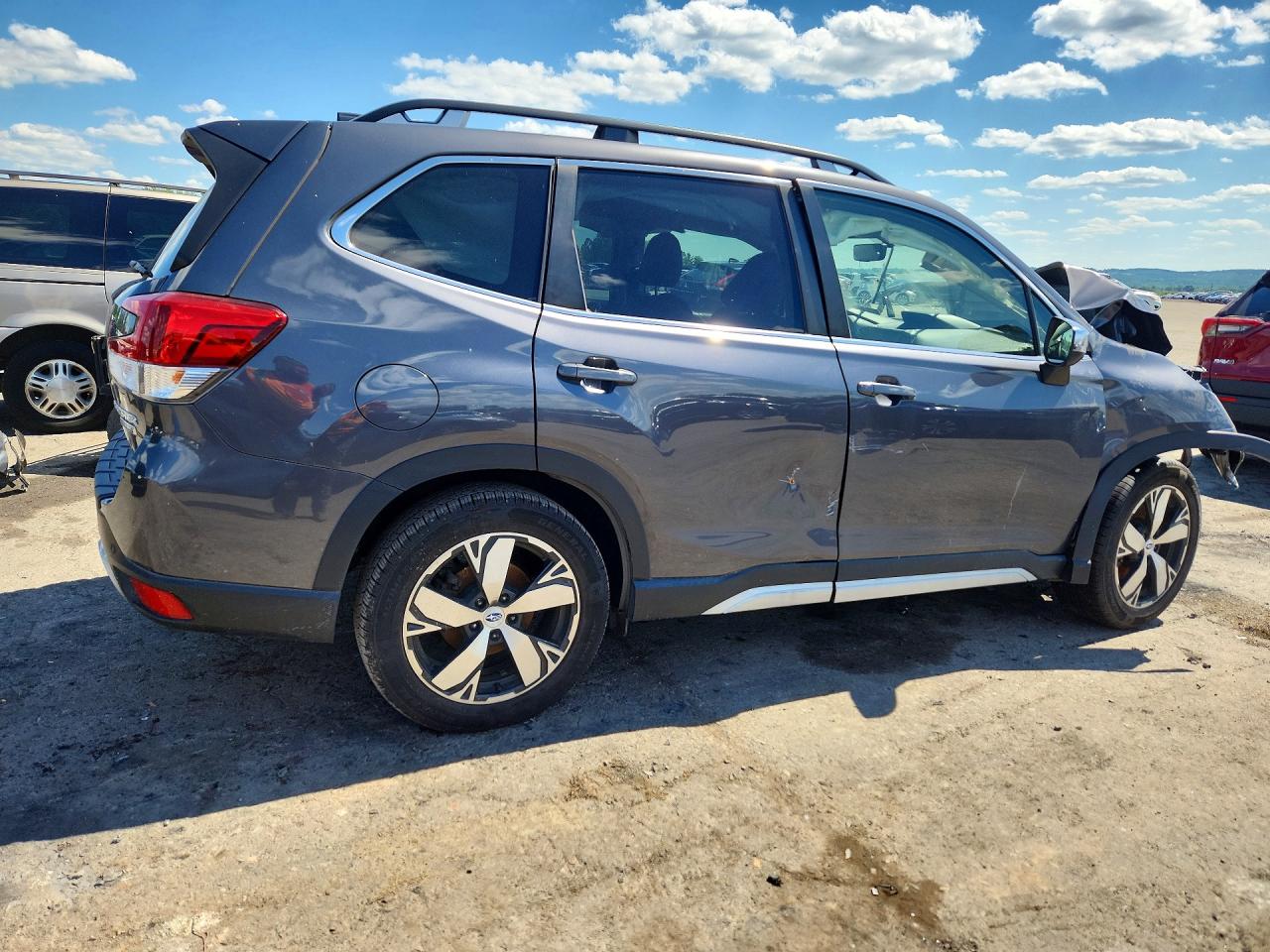 2021 SUBARU FORESTER