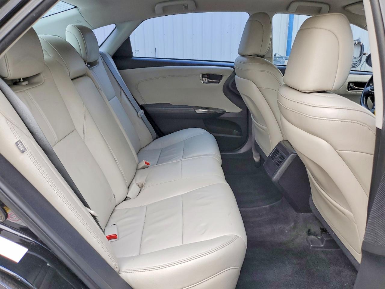 2014 TOYOTA AVALON