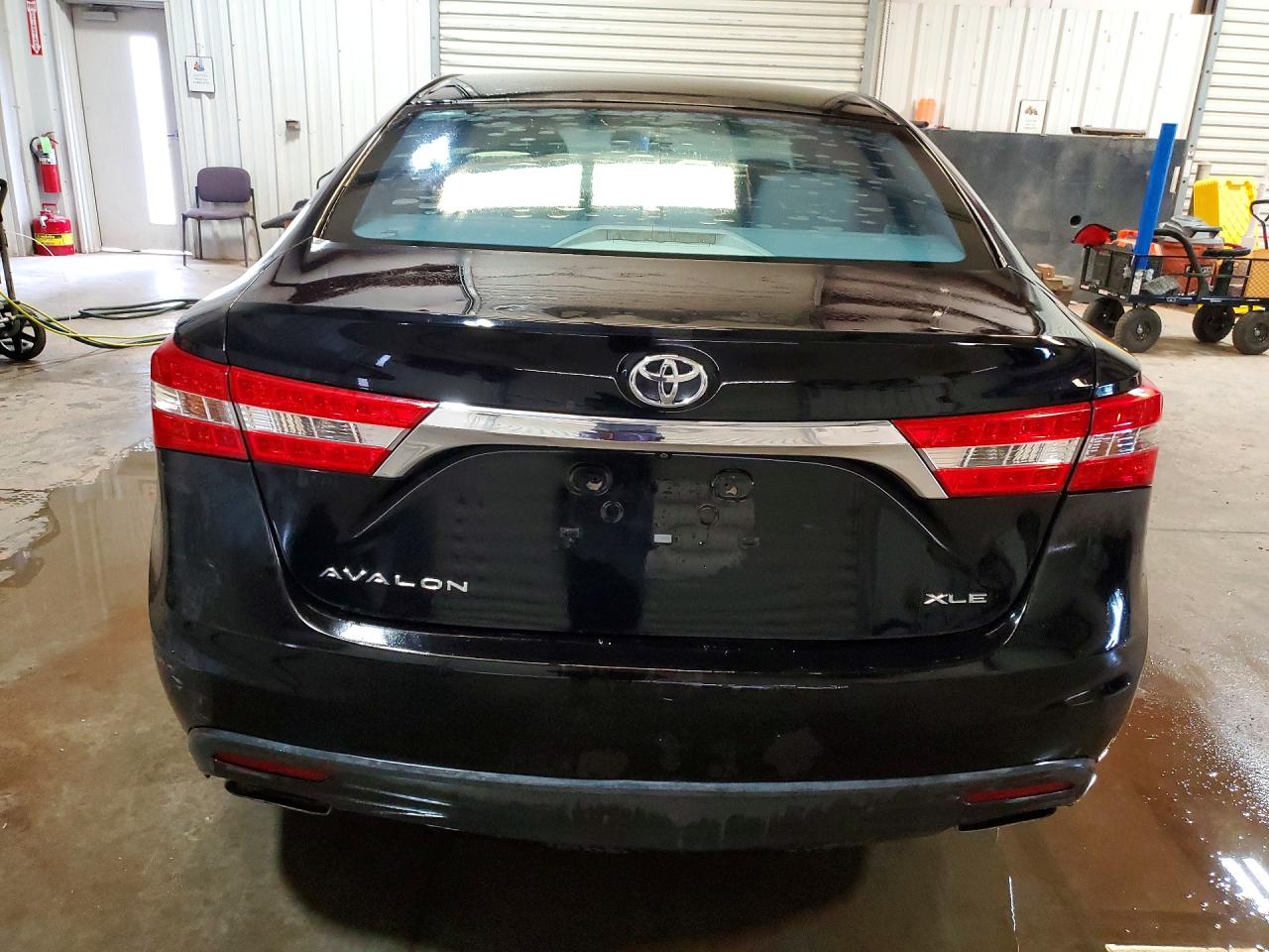 2014 TOYOTA AVALON