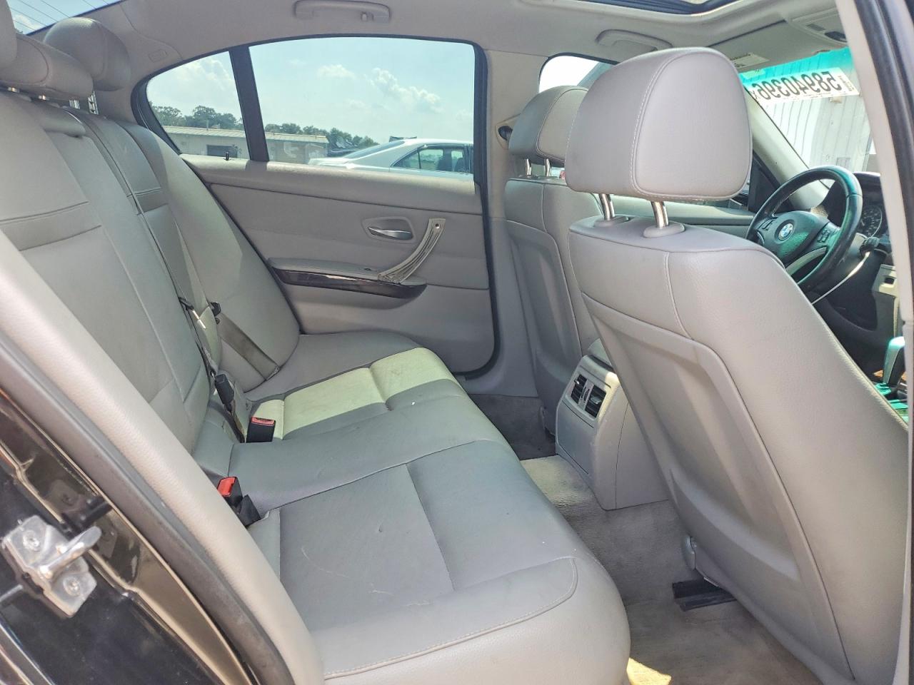 2011 BMW 3 SERIES