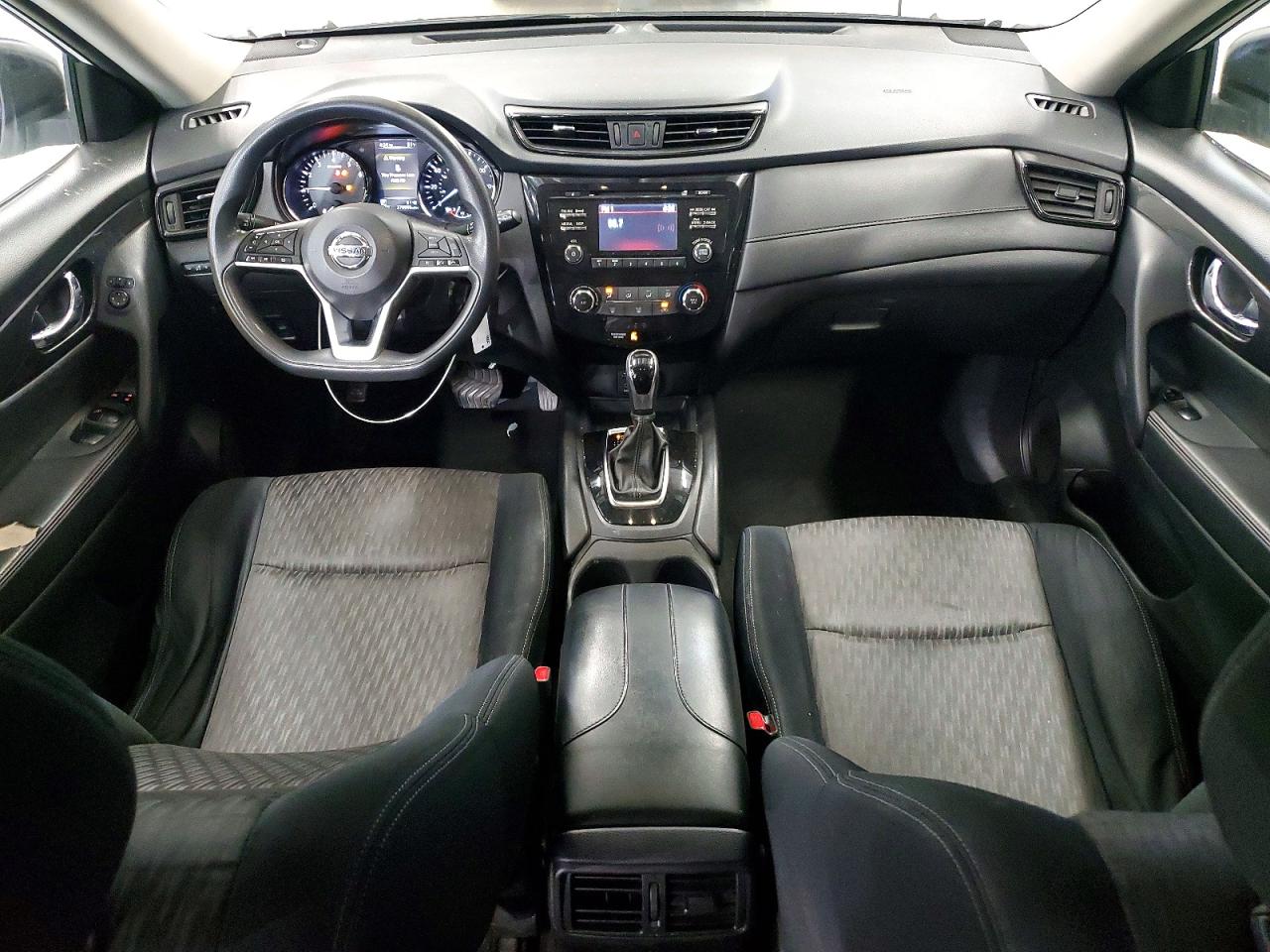 2017 NISSAN ROGUE