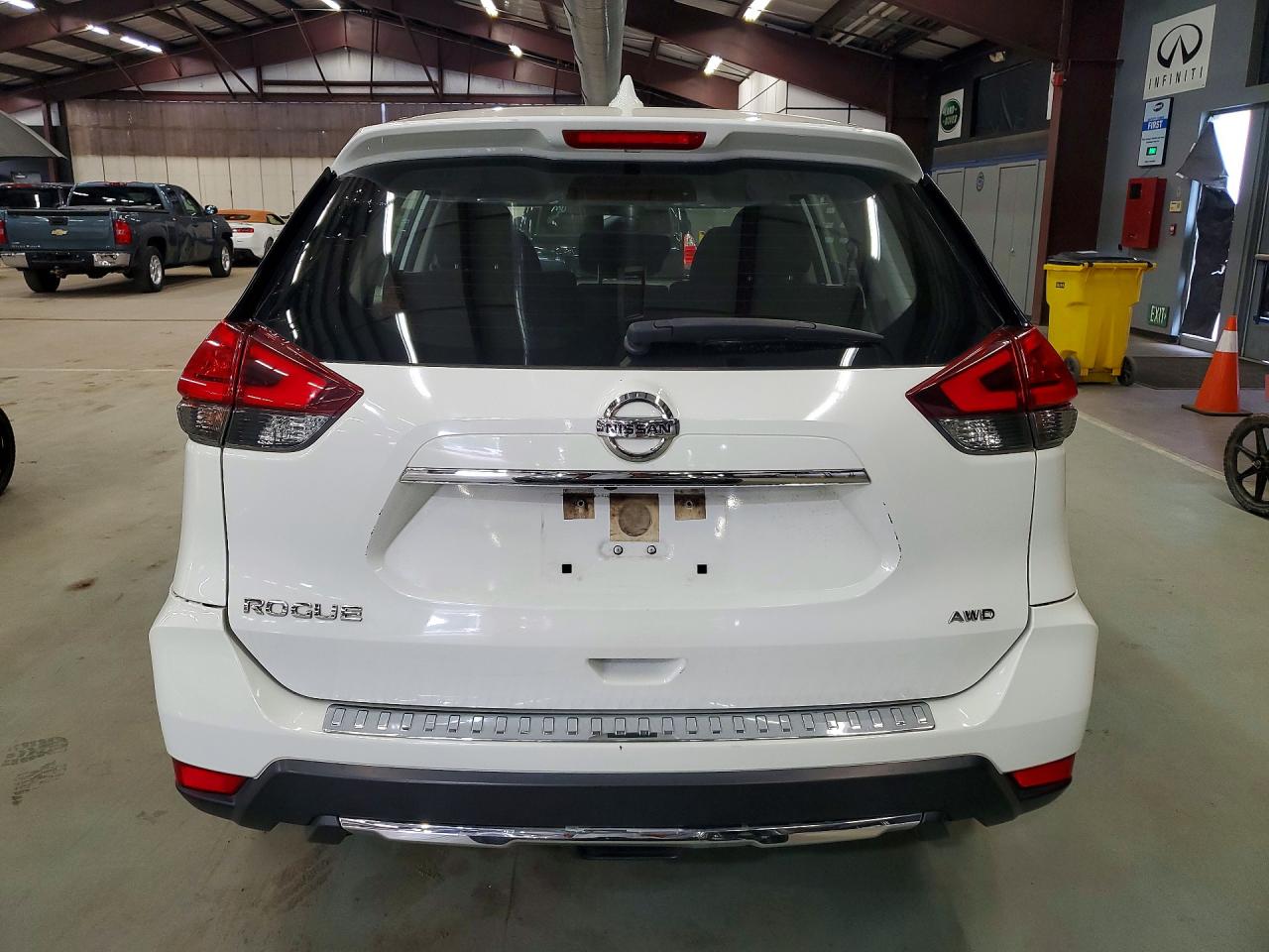 2017 NISSAN ROGUE
