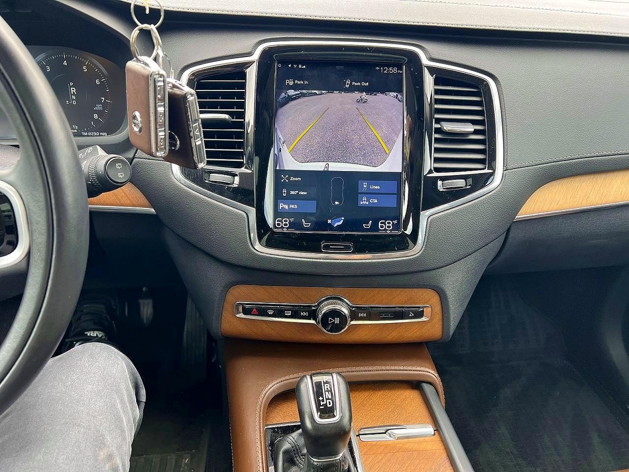 2019 VOLVO XC90