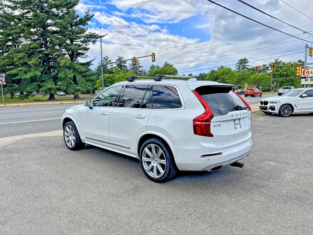 2019 VOLVO XC90
