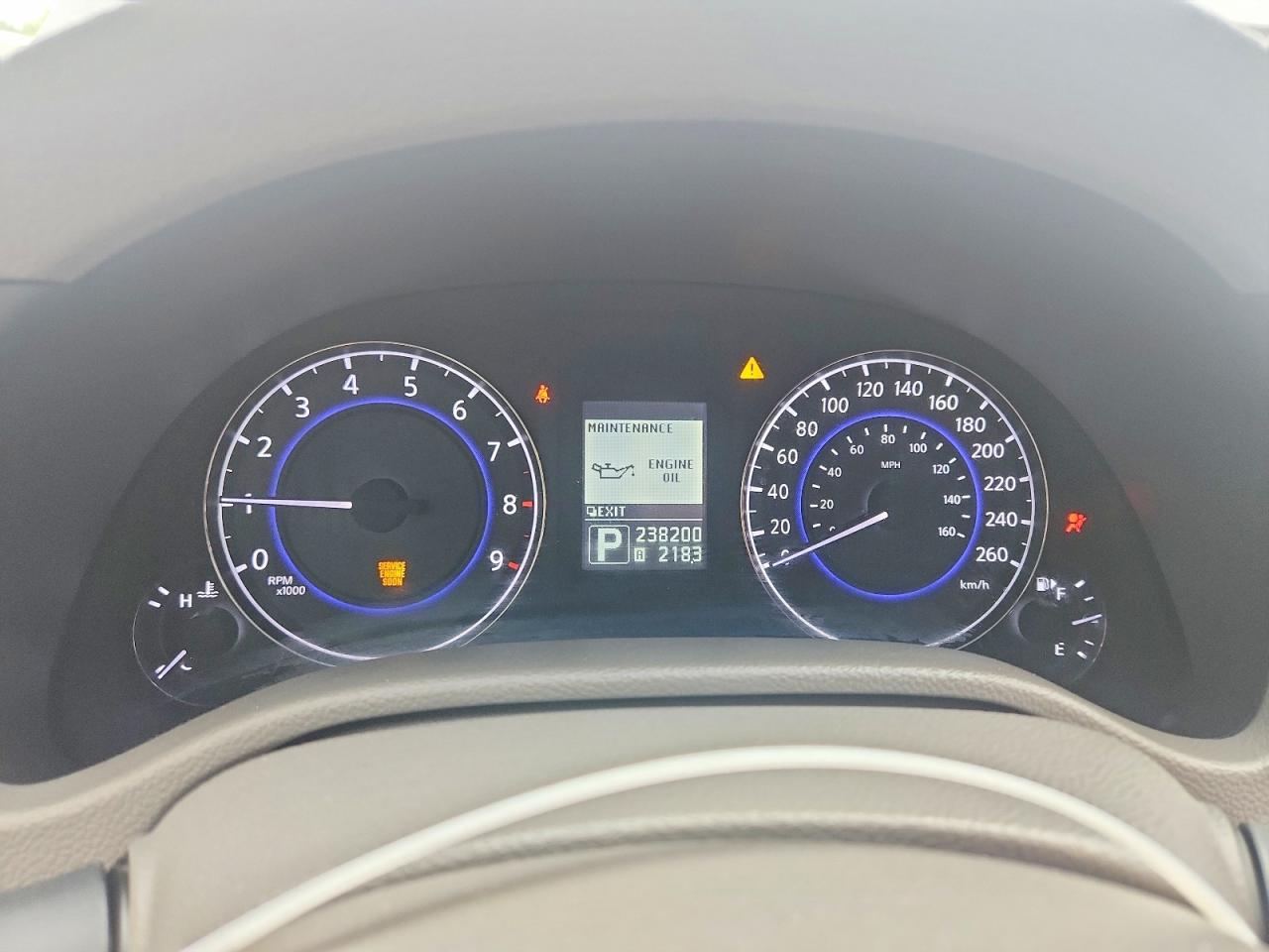 2011 INFINITI G37