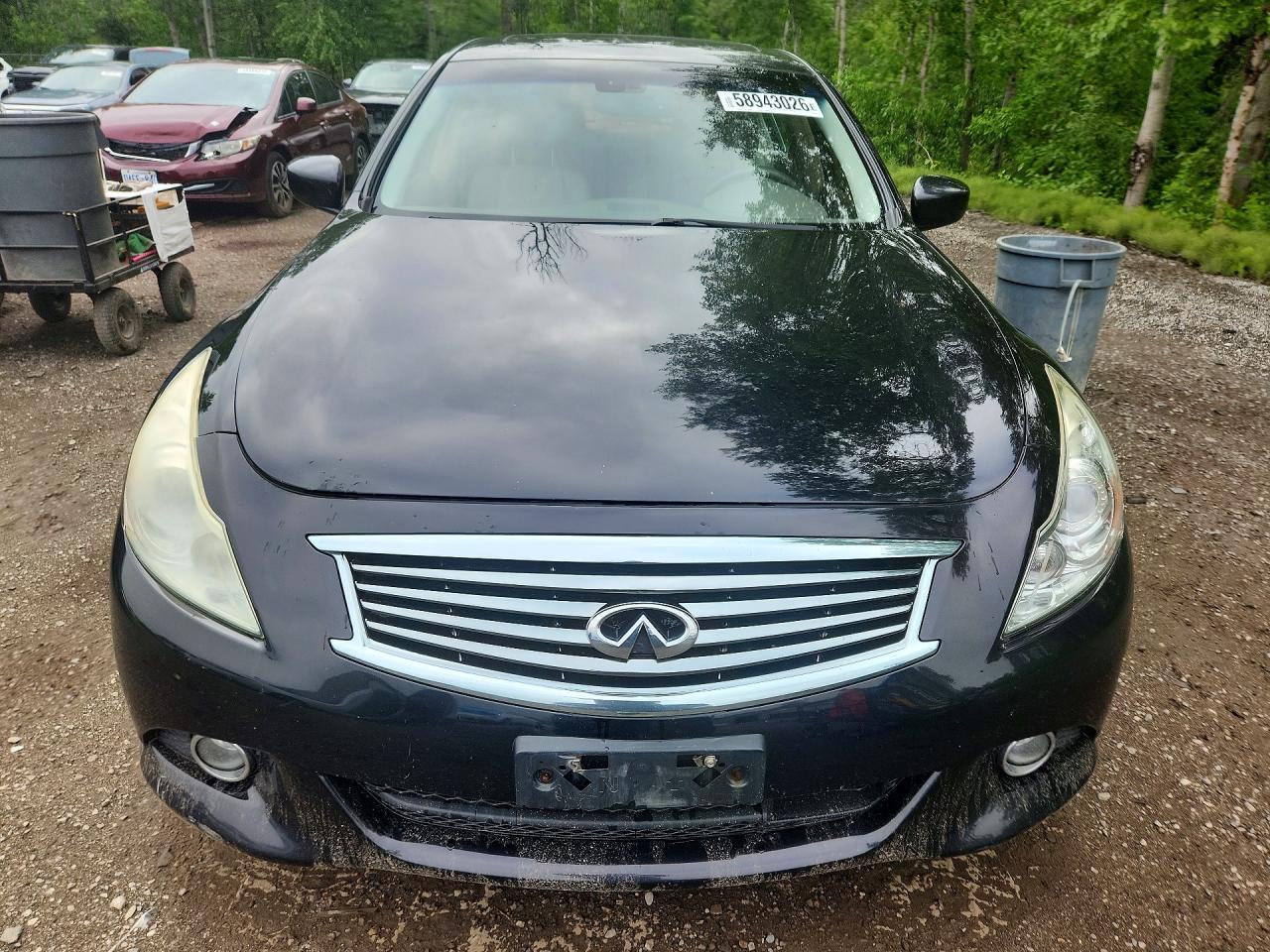 2011 INFINITI G37