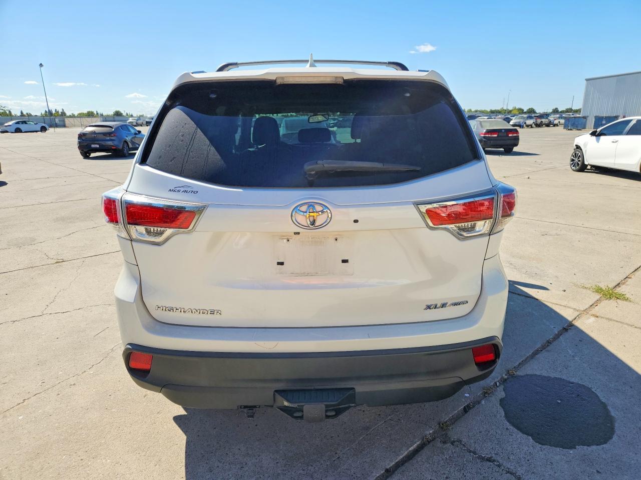 2016 TOYOTA HIGHLANDER