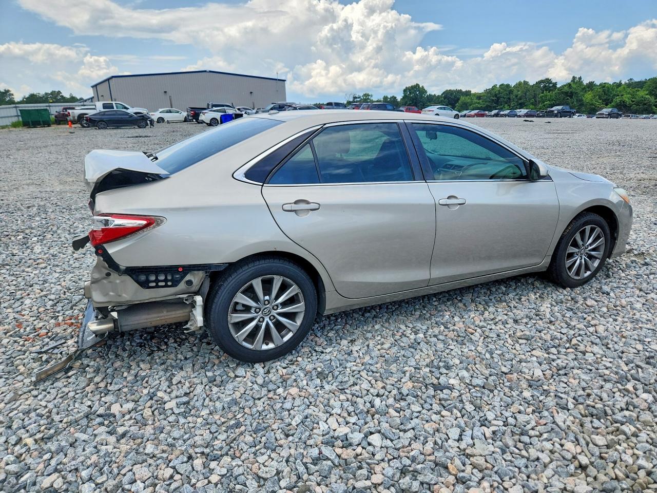 2017 TOYOTA CAMRY