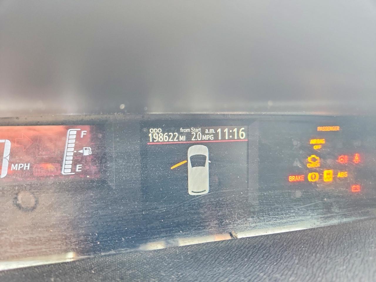 2015 TOYOTA PRIUS C ON