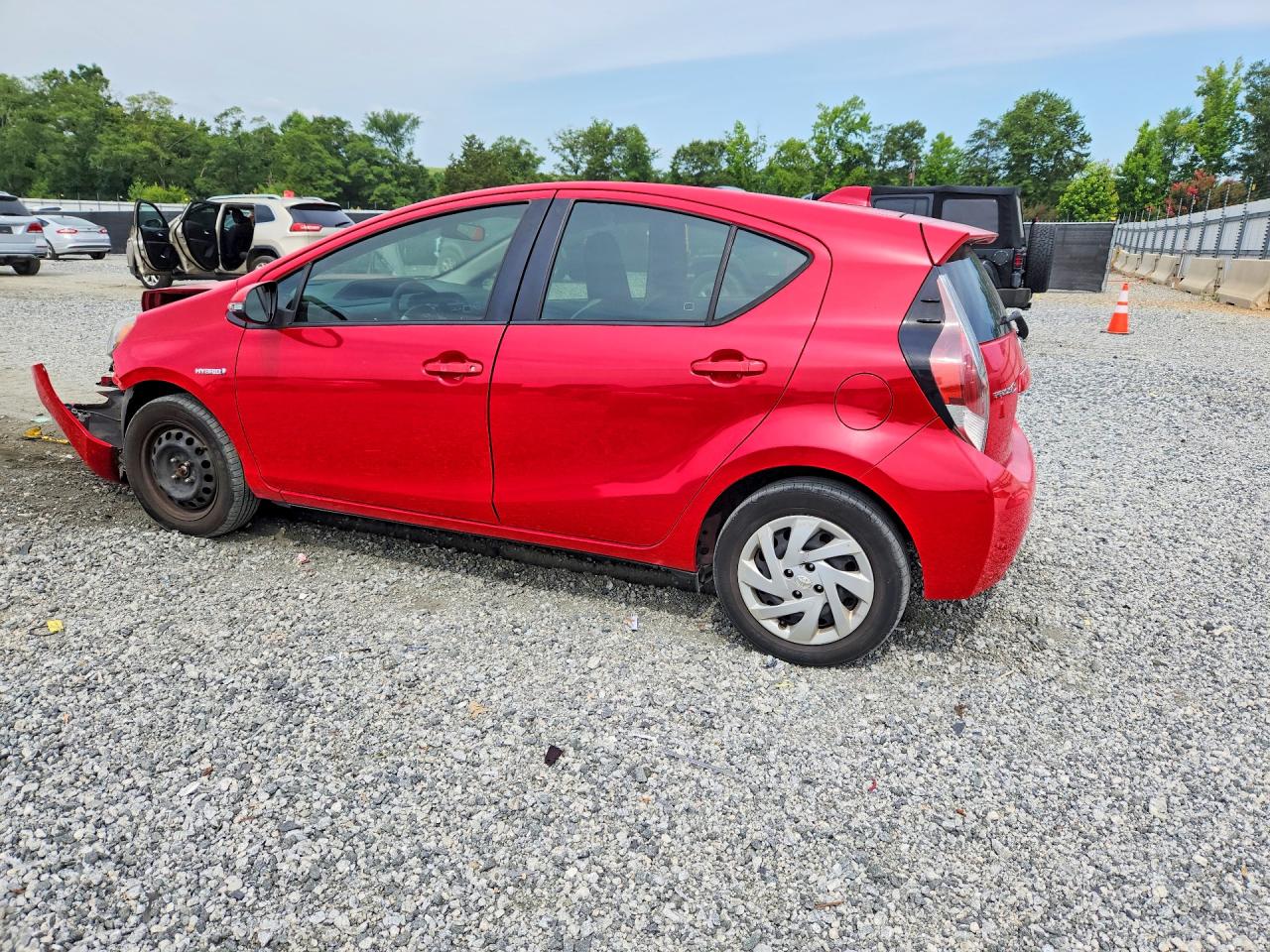 2015 TOYOTA PRIUS C ON
