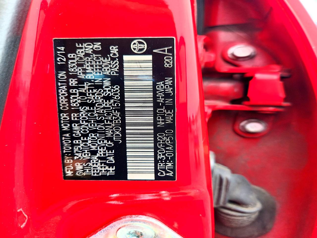 2015 TOYOTA PRIUS C ON