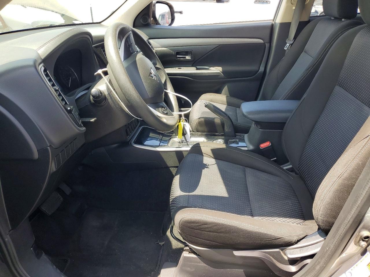 2018 MITSUBISHI OUTLANDER