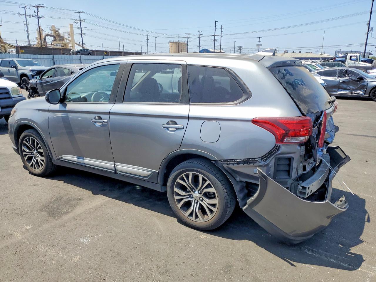 2018 MITSUBISHI OUTLANDER