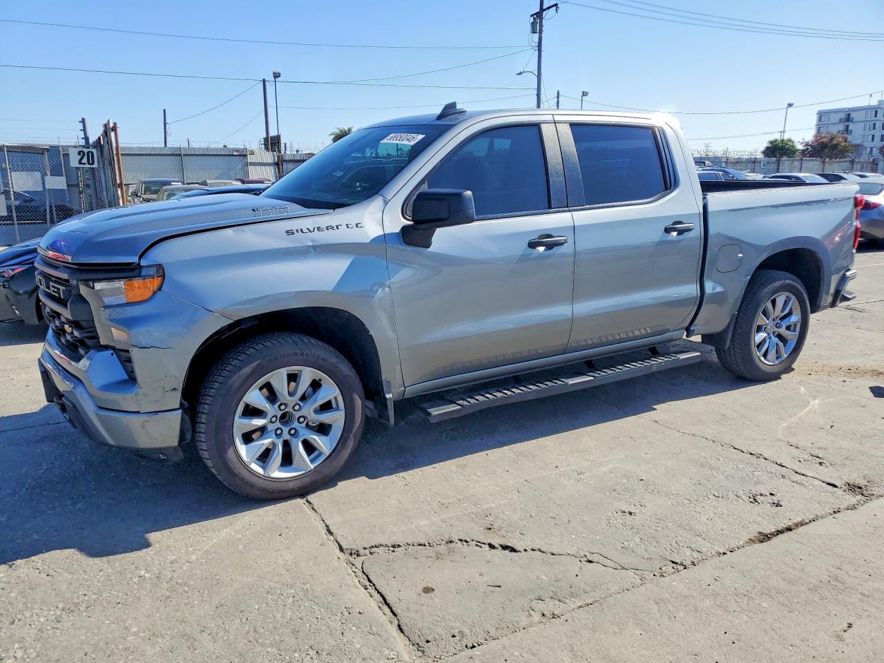 2025 CHEVROLET SILVERADO