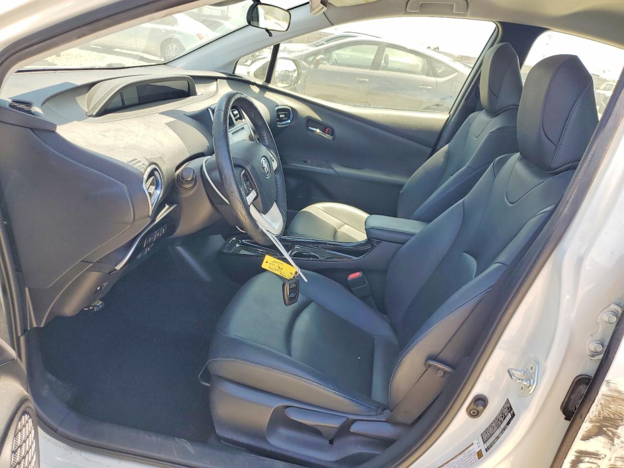 2018 TOYOTA PRIUS