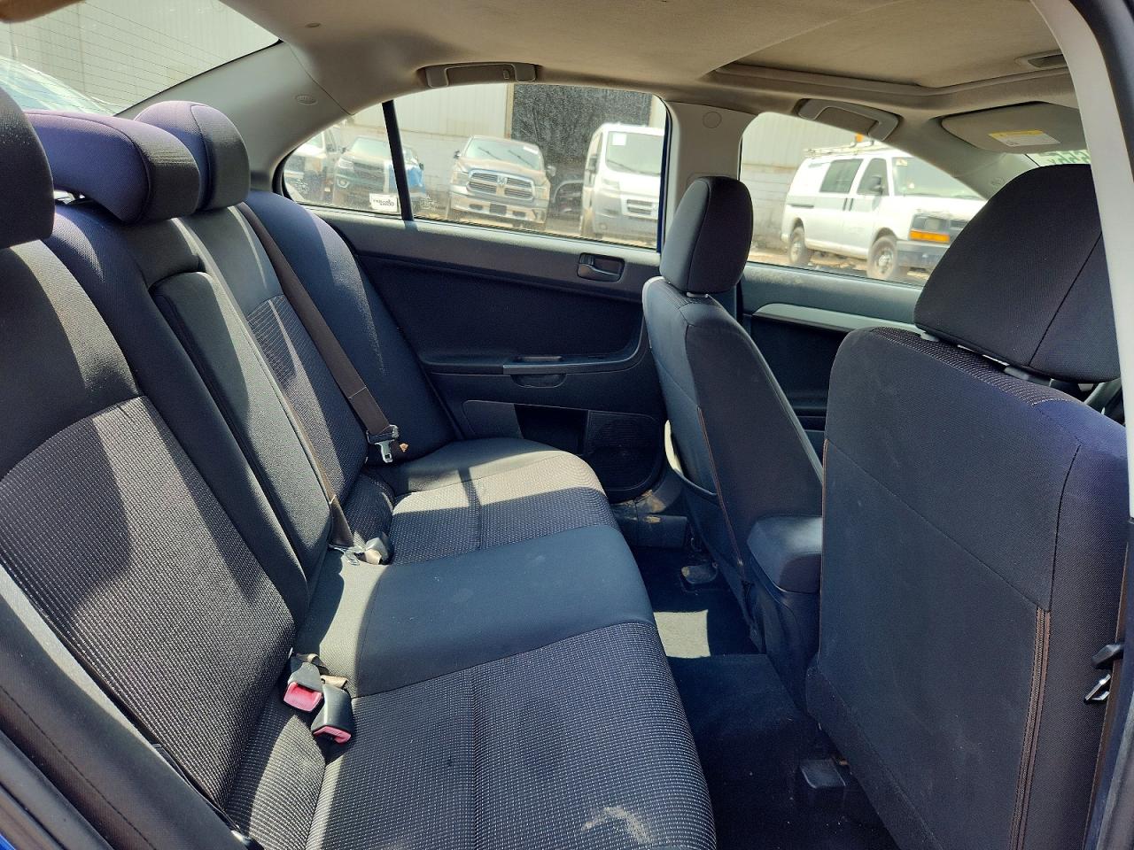 2010 MITSUBISHI LANCER