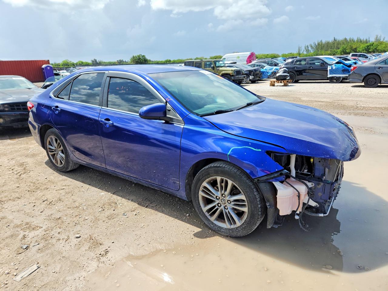 2015 TOYOTA CAMRY