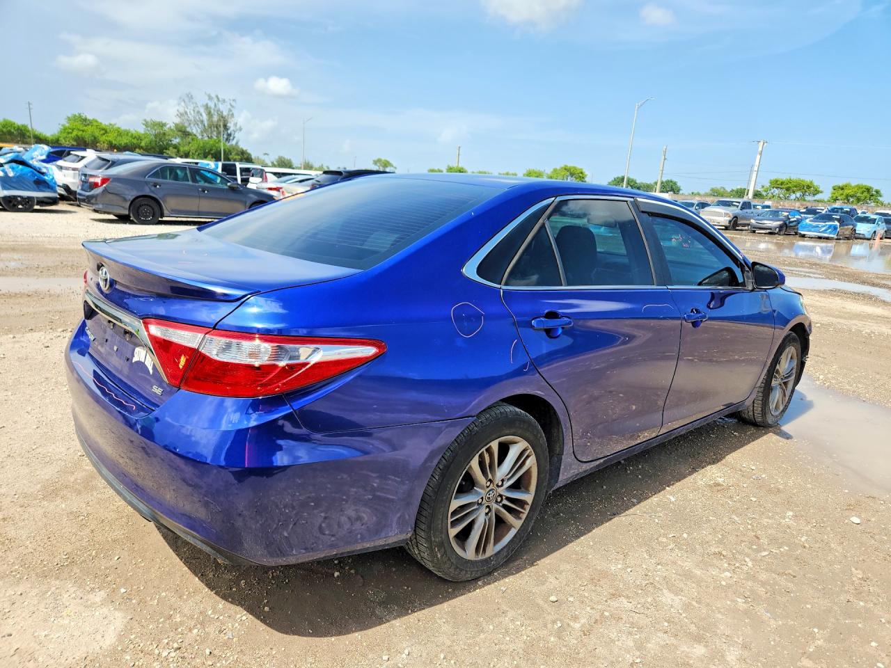 2015 TOYOTA CAMRY