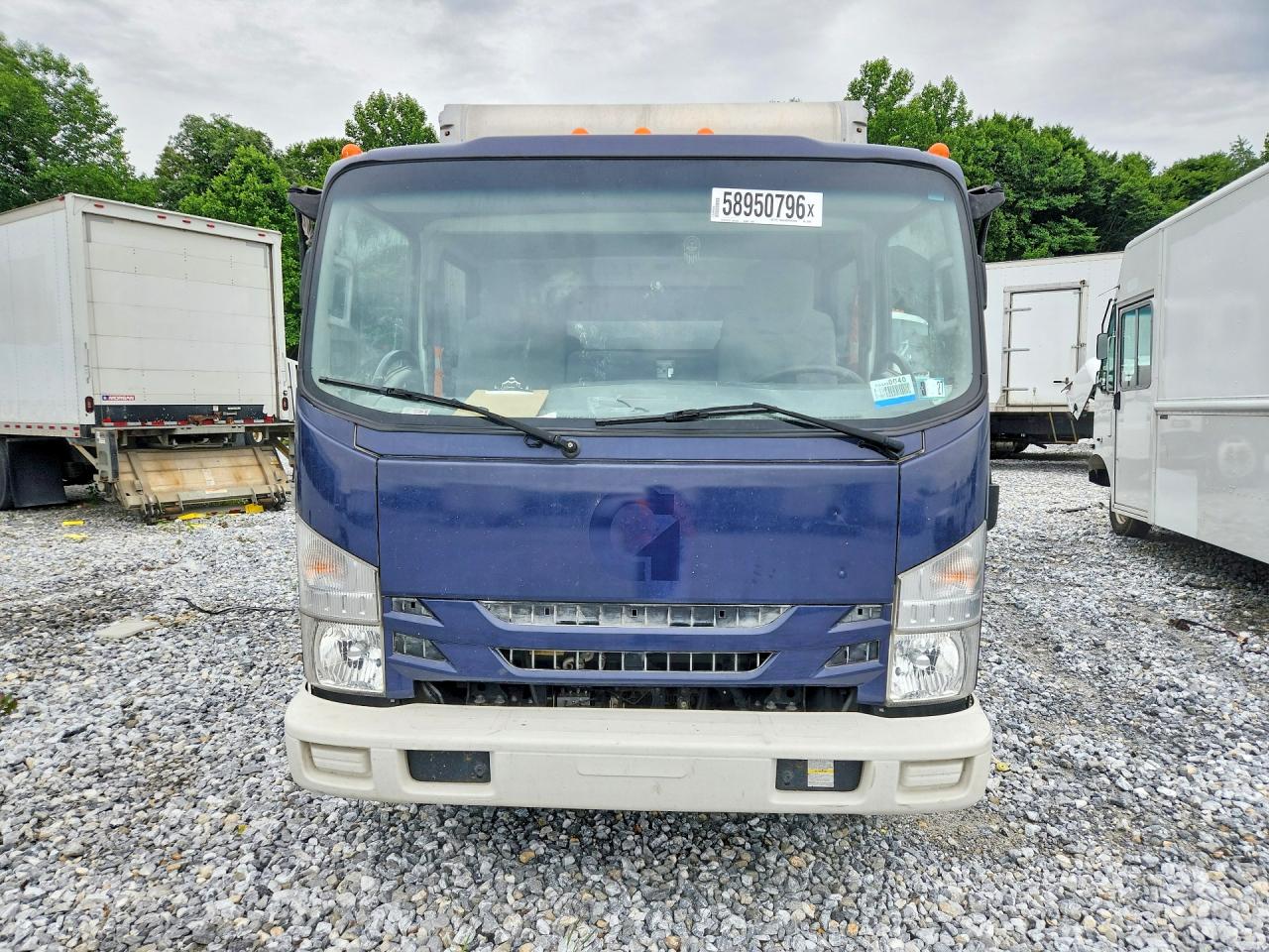 2021 ISUZU NPR