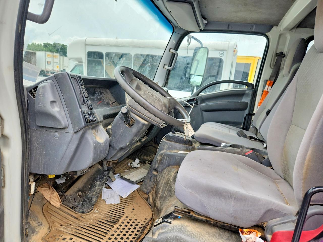 2021 ISUZU NPR