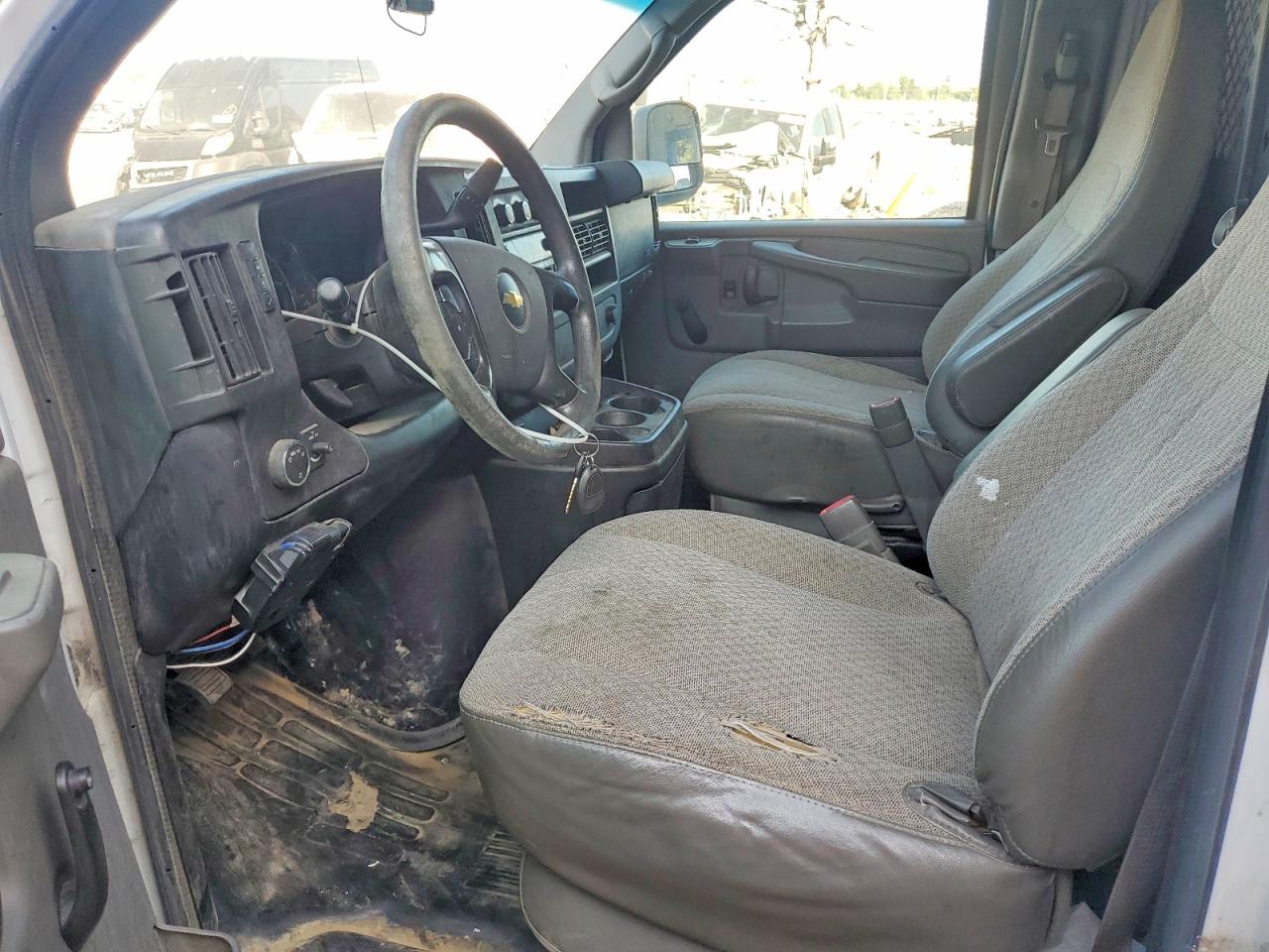2013 CHEVROLET EXPRESS