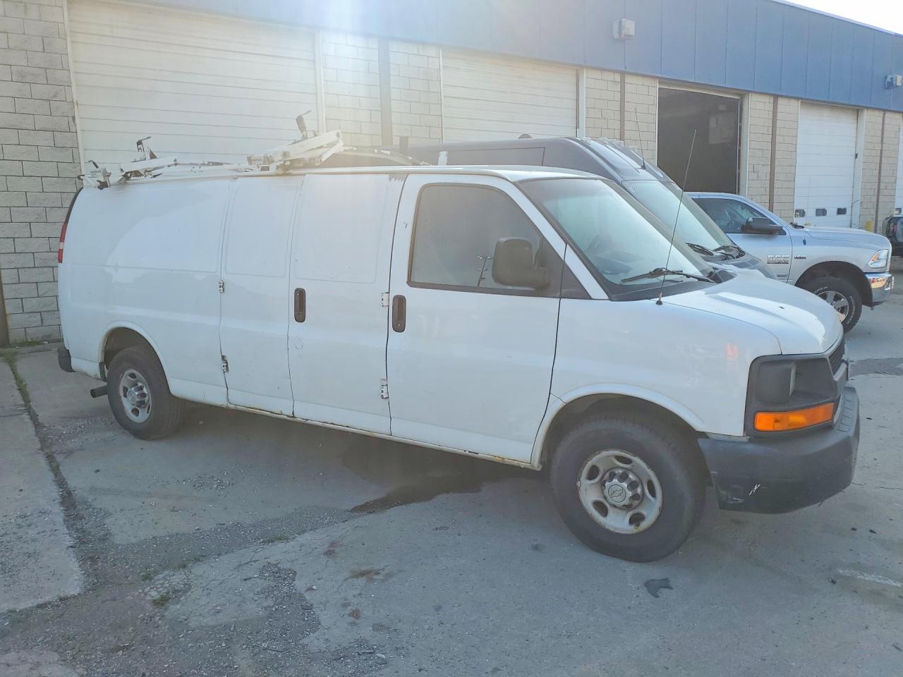 2013 CHEVROLET EXPRESS