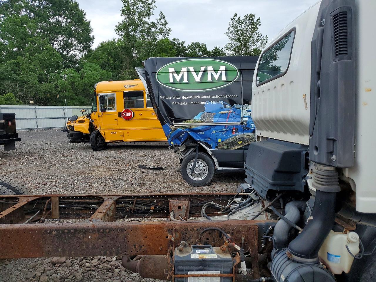 2012 ISUZU NPR