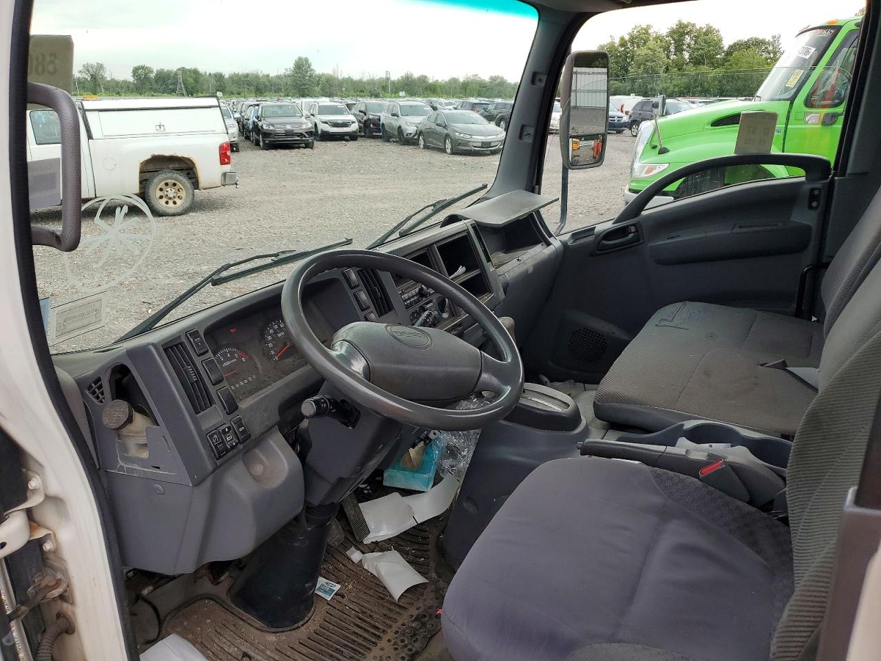 2012 ISUZU NPR