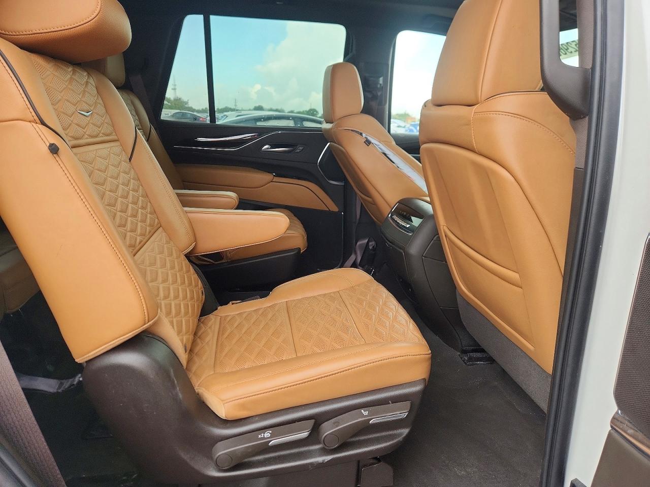 2023 CADILLAC ESCALADE