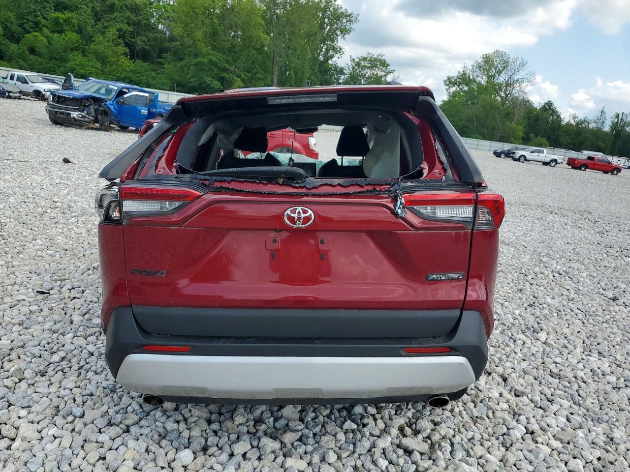 2019 TOYOTA RAV4