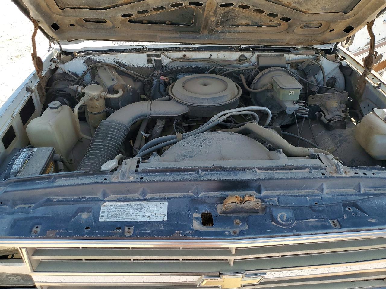 1988 CHEVROLET SUBURBAN