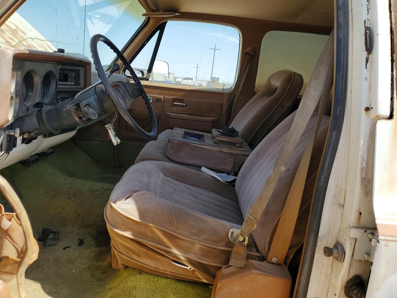 1988 CHEVROLET SUBURBAN