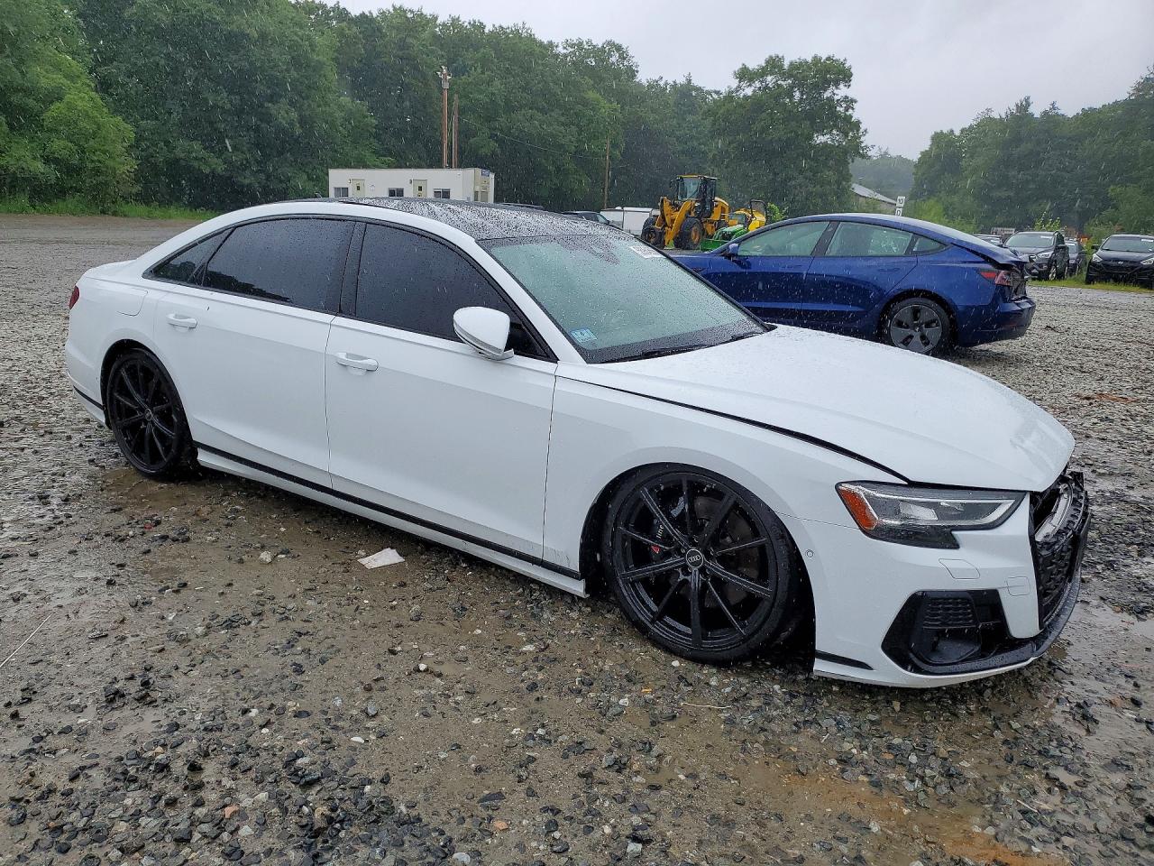2023 AUDI A8