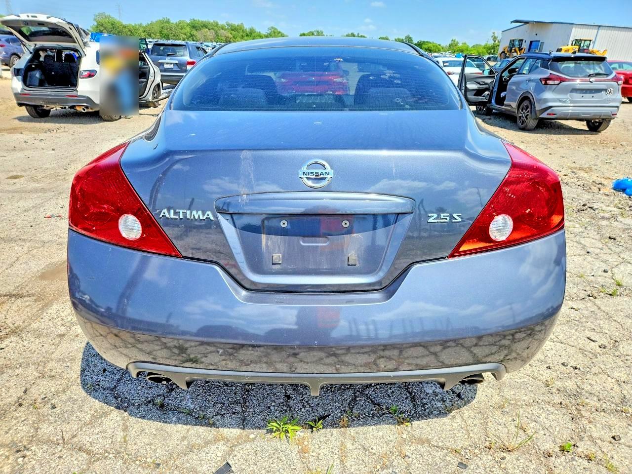 2009 NISSAN ALTIMA