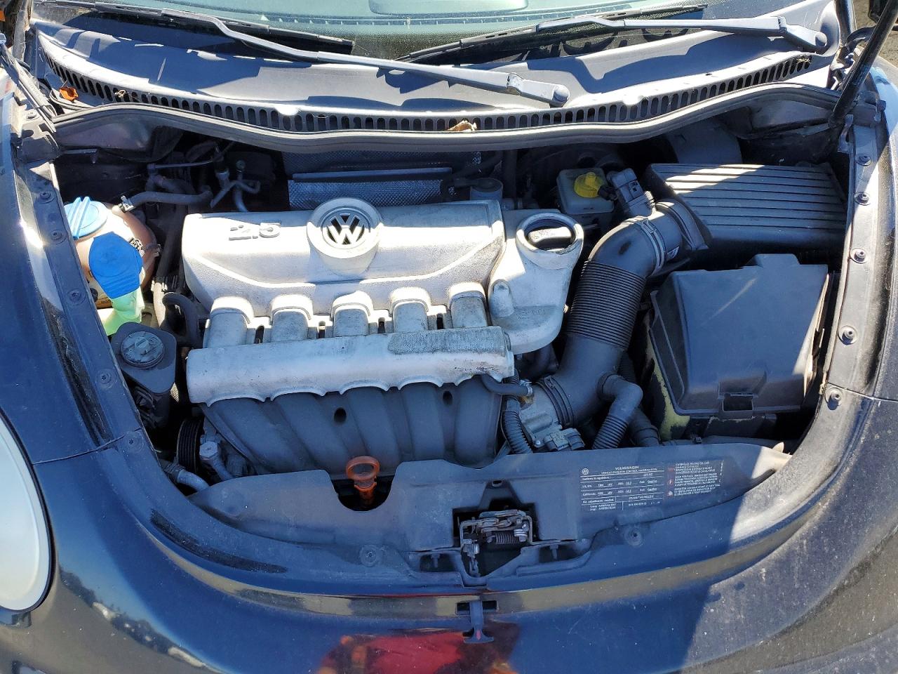 2010 VOLKSWAGEN BEETLE