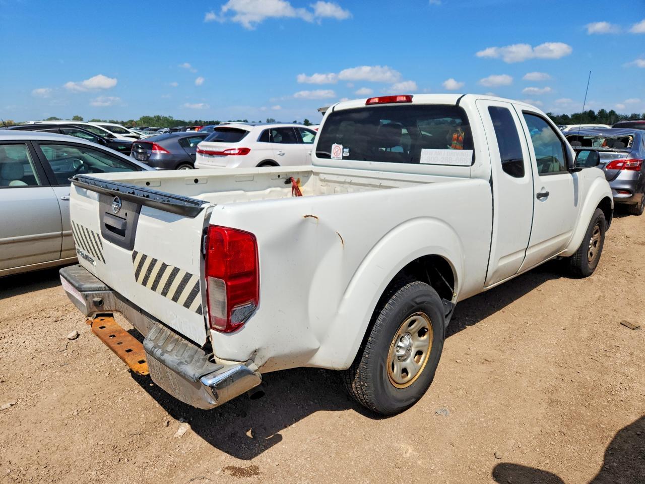 2015 NISSAN FRONTIER