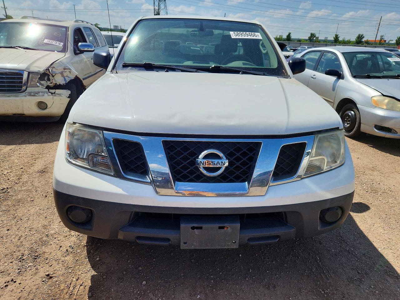 2015 NISSAN FRONTIER