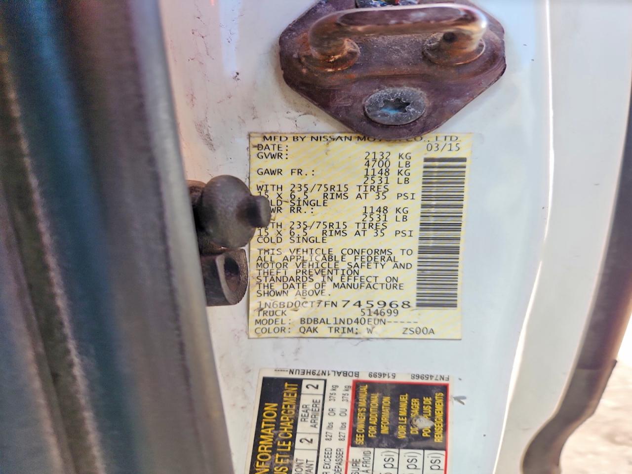 2015 NISSAN FRONTIER