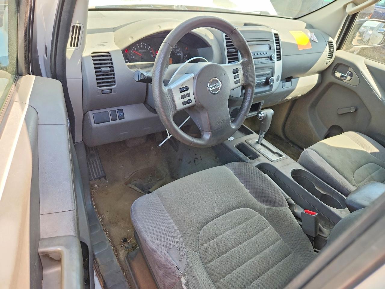 2015 NISSAN FRONTIER