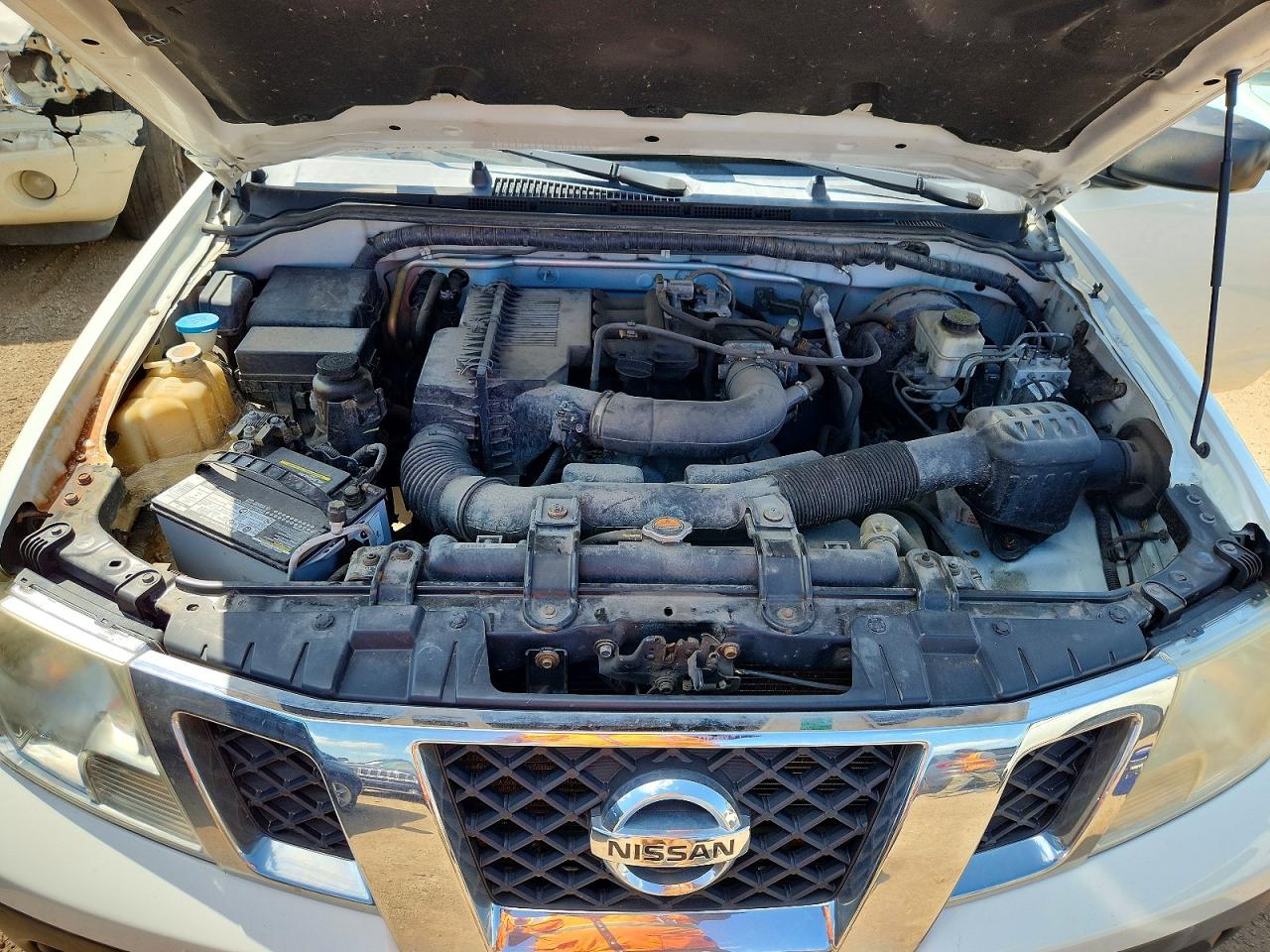 2015 NISSAN FRONTIER