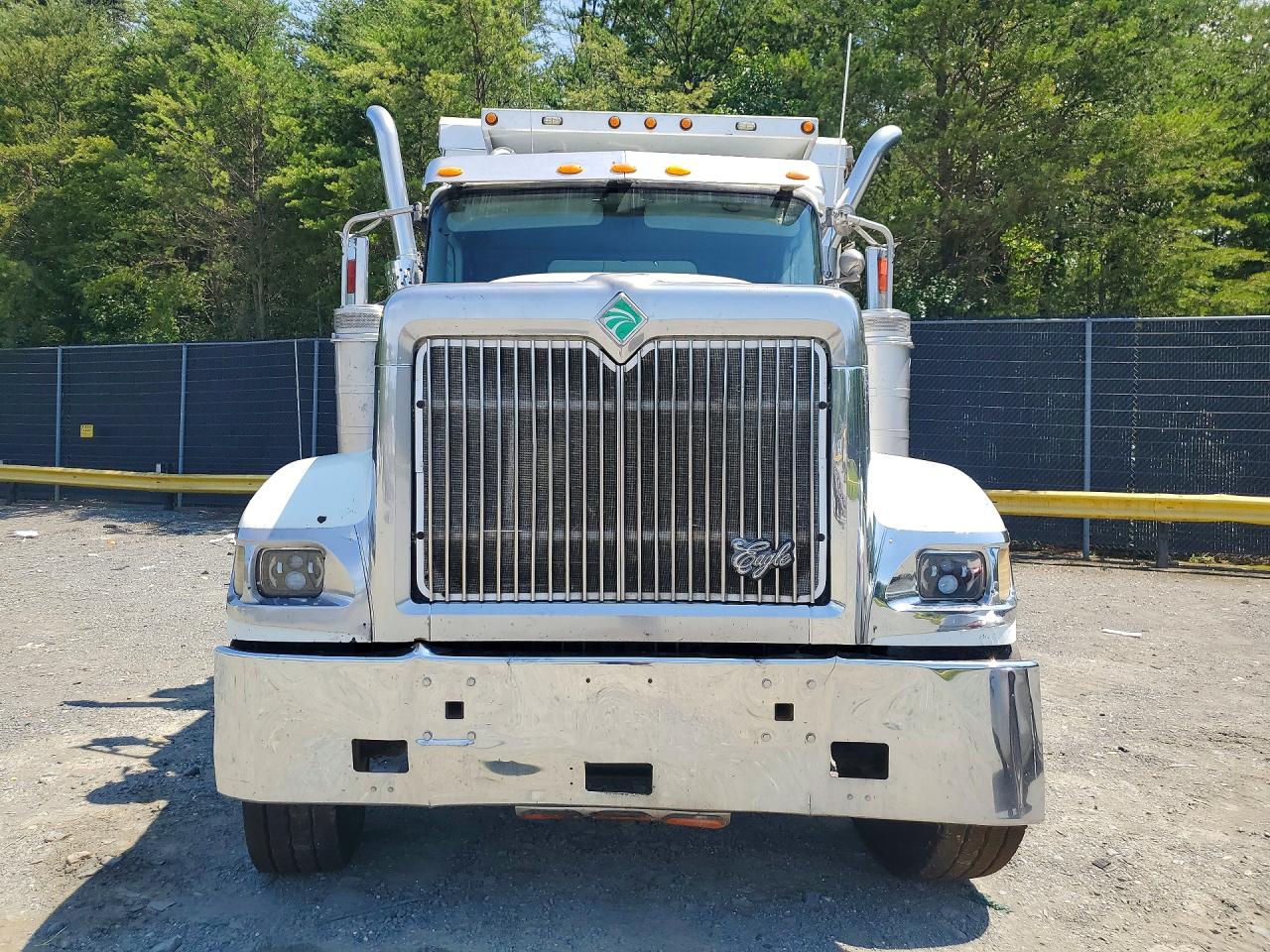2001 INTERNATIONAL ALL MODELS