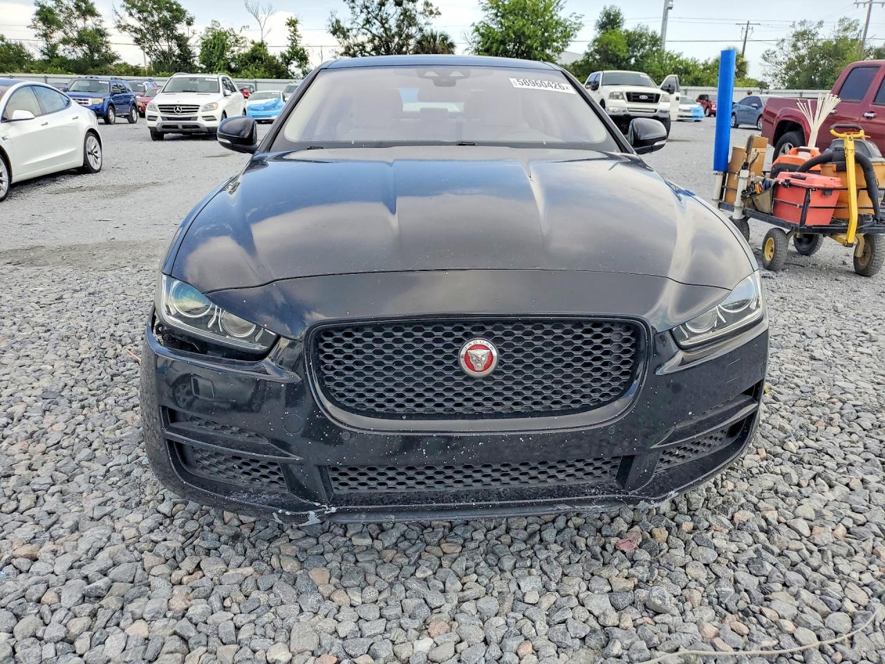 2018 JAGUAR XE