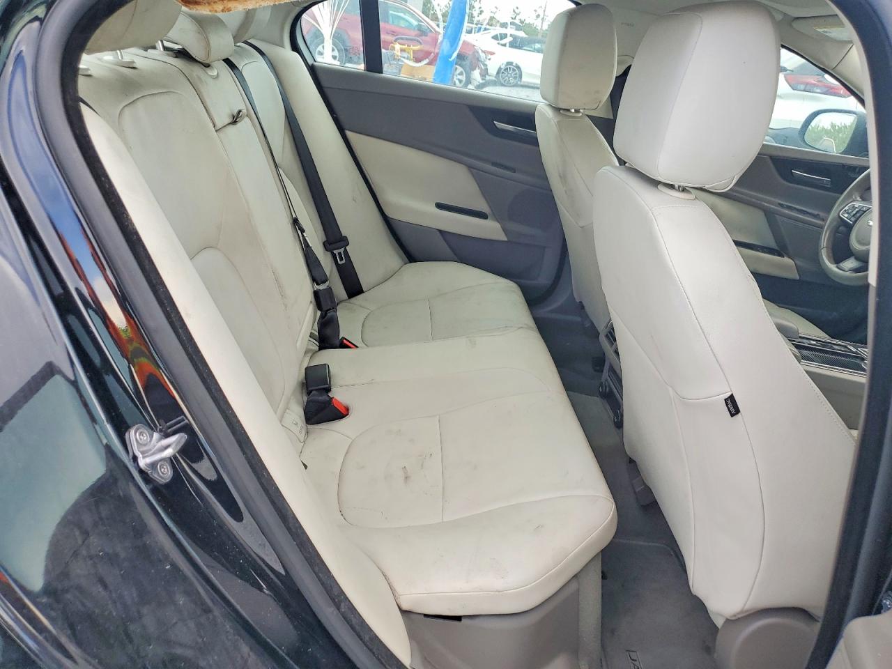 2018 JAGUAR XE