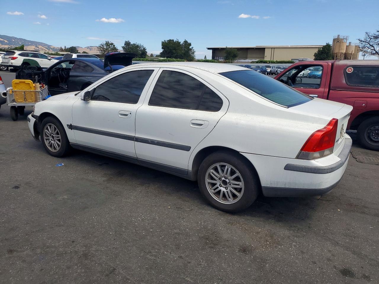2004 VOLVO S60